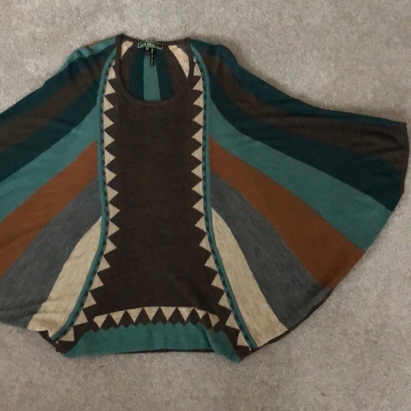 lovestitch Jackets & Blazers - Lovestitch sweater poncho/cape sz Med